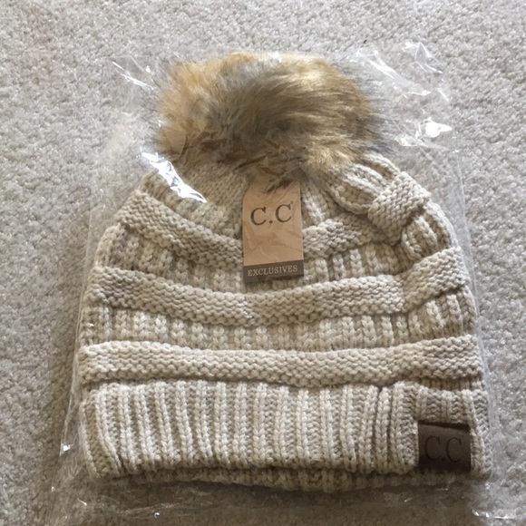 Beige Beanie with Faux Fur - Picture 2 of 4